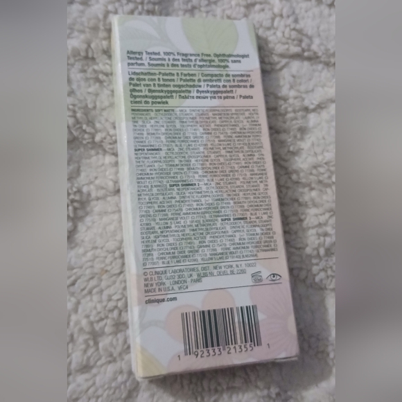 Clinique All About Shadow Palette - Pink Honey Affair - Picture 2 of 3